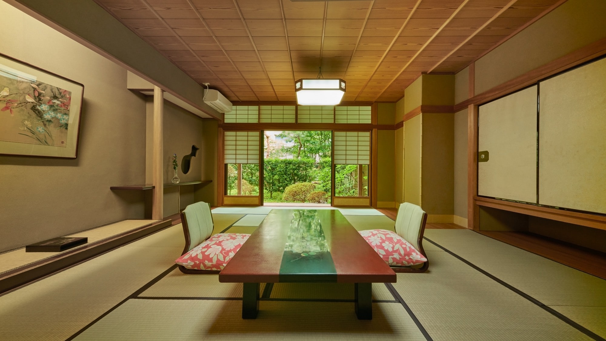■Japanese Suite Yui■Japanese-style room with 15 tatami mats and bedroom (garden view)