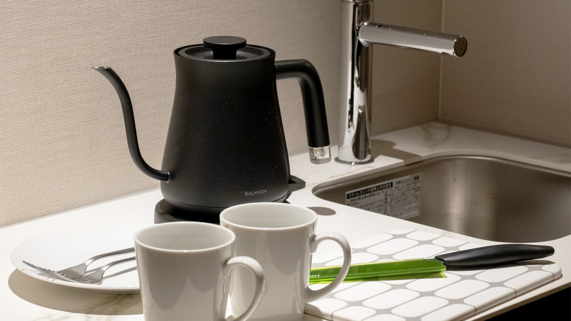■ Standard twin/Rooms that add hotel functions to your home are popular.