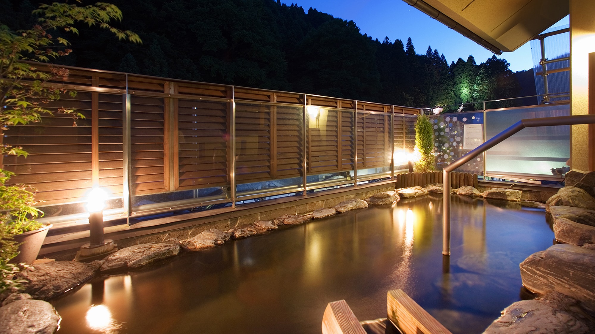 [Open-air observation bath "Shoun"]