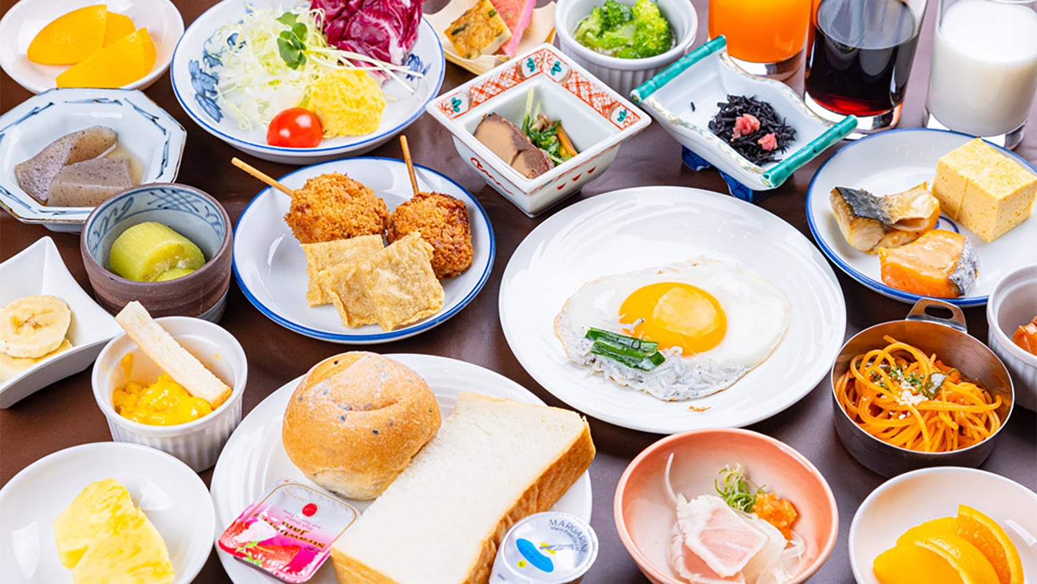 Breakfast buffet *This is an image
