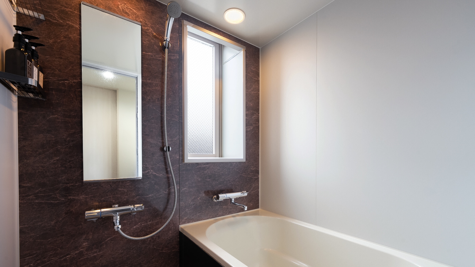 ◇适合全家入住！浴室设有洗漱区 ※部分客房可能没有窗户。