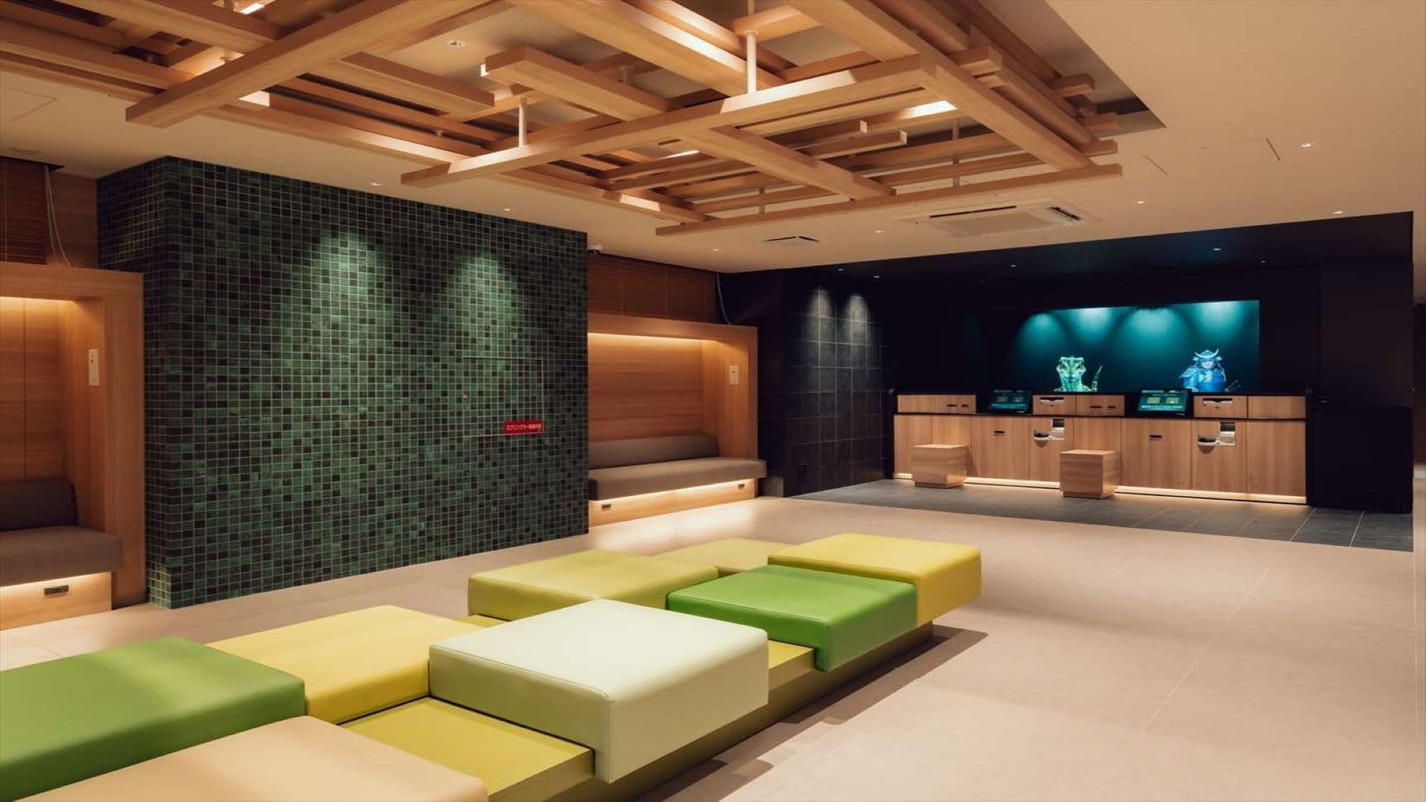 A lobby where you can feel the warmth of wood