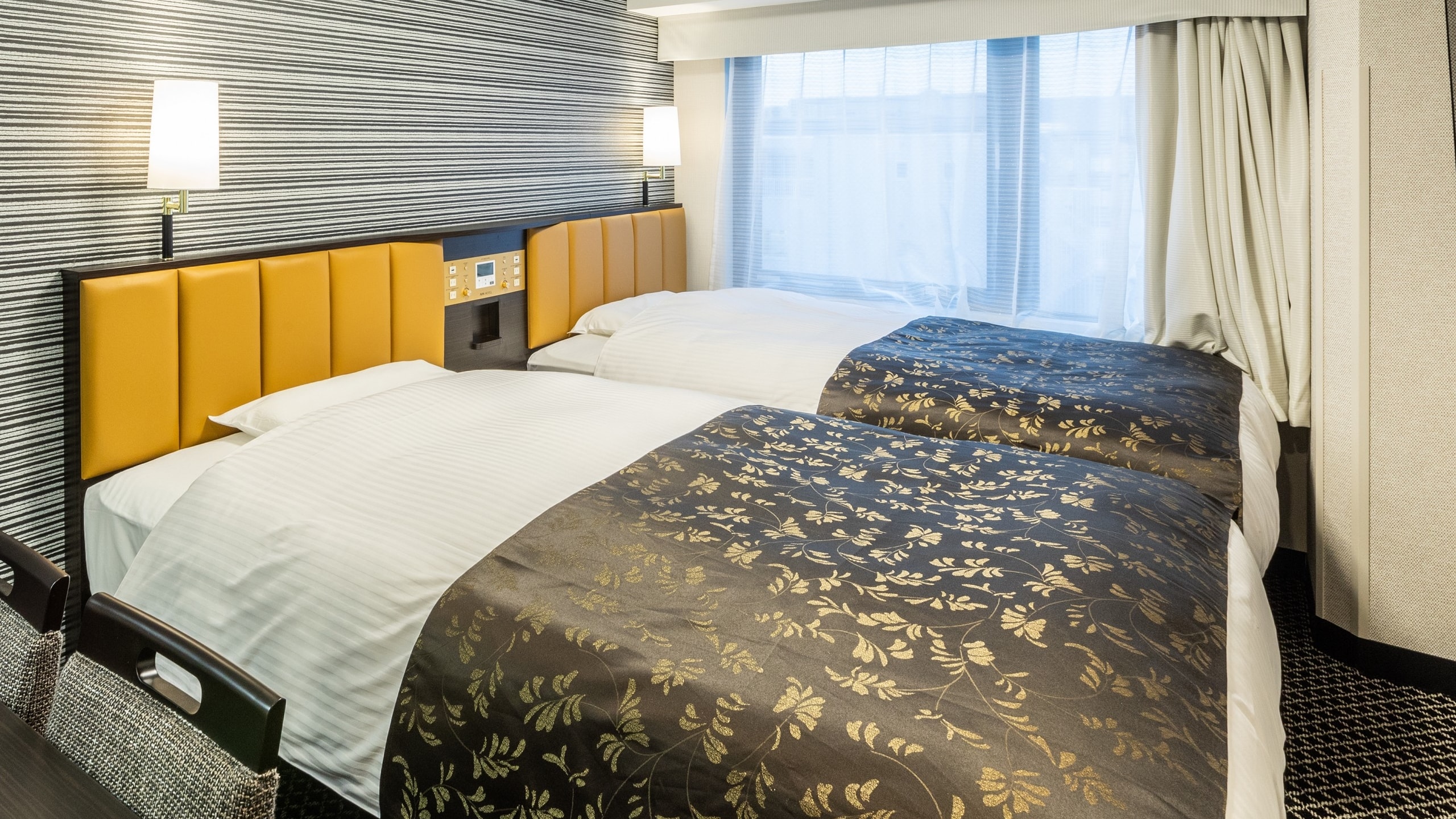 Twin Room A (area 14.7-16.2m² / bed width 120cm x 2)