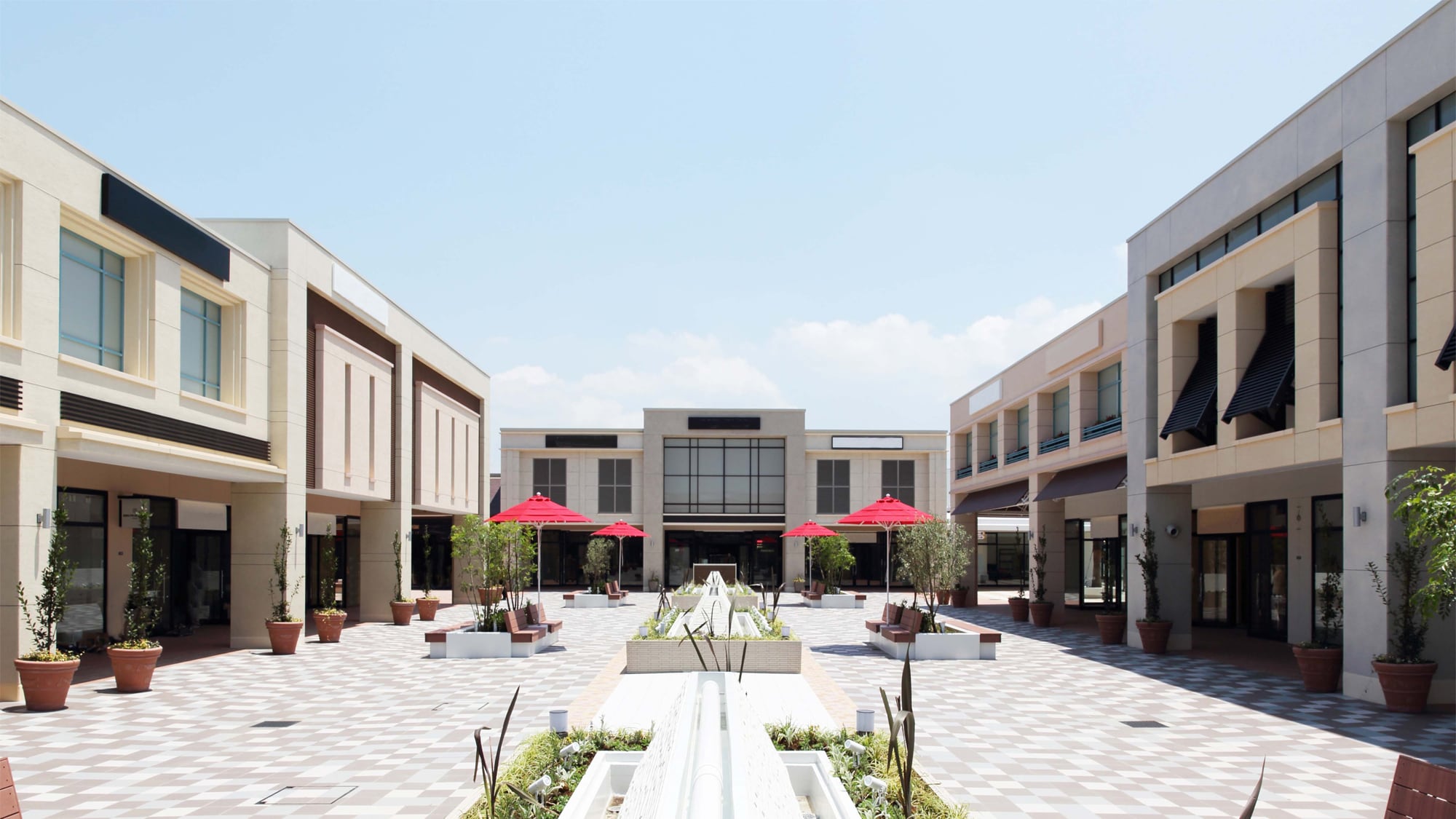 "Mitsui Outlet Park Kisarazu"