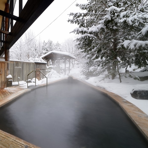 Yukimi open-air bath