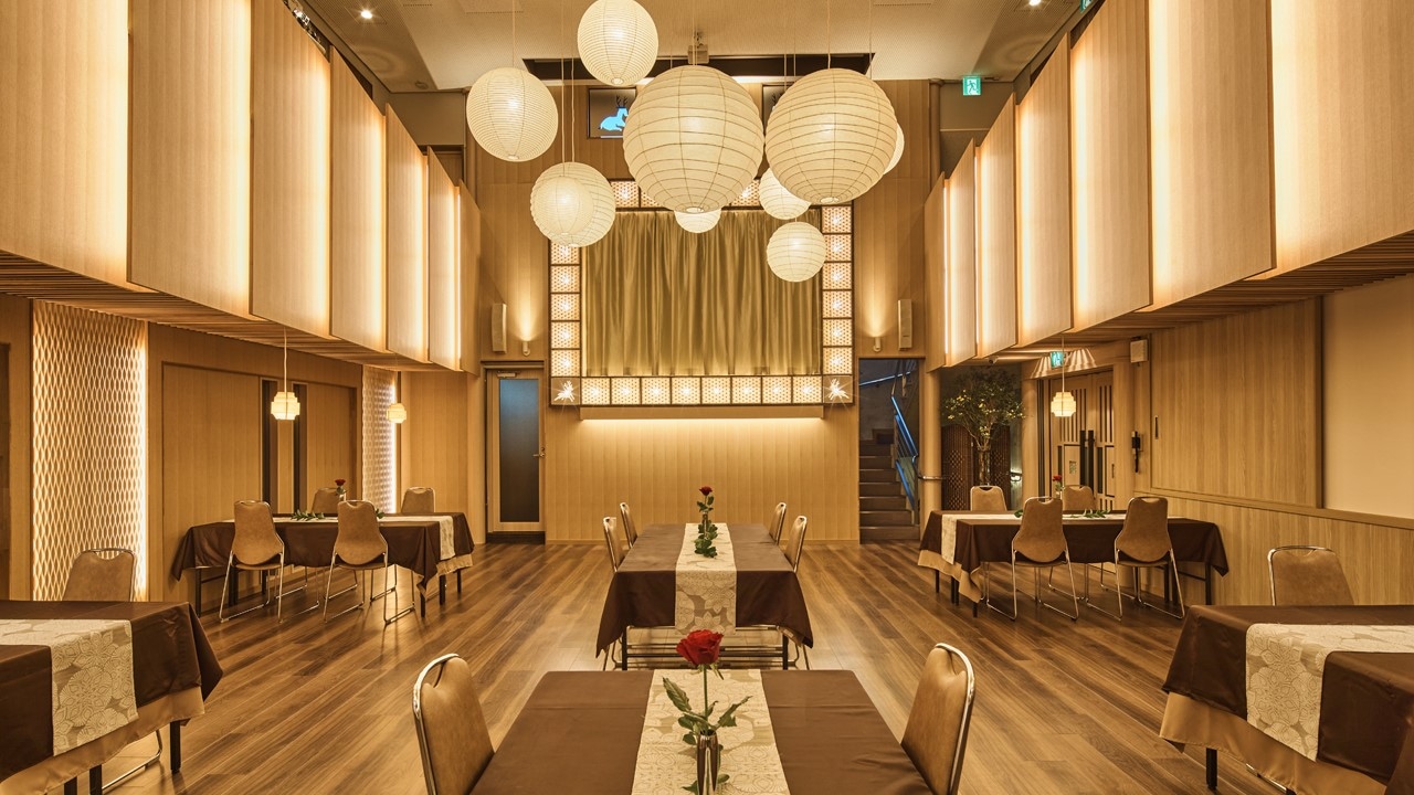 Renovated in 2023♪ Main building dining room "~AKARI~"