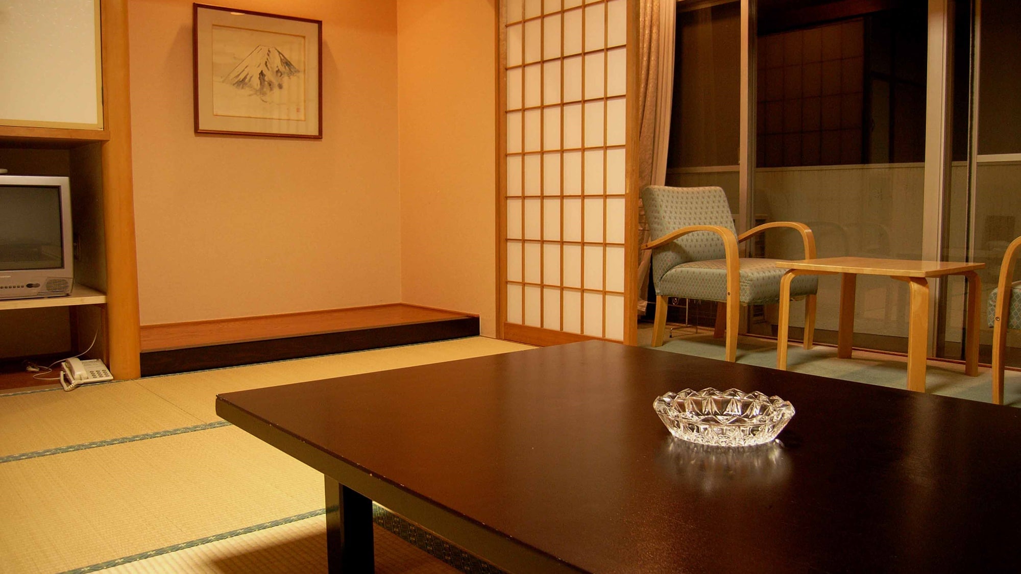 *The spacious Japanese-style rooms allow you to feel the gentle sea breeze when you open the windows. Feel the island vibe.