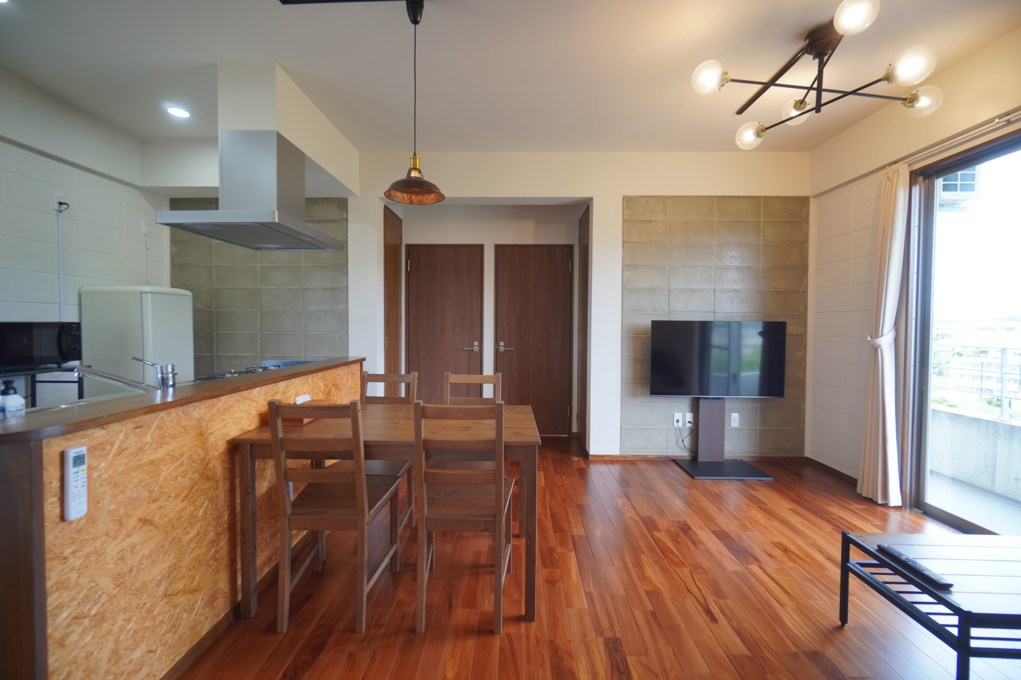 2nd floor living room