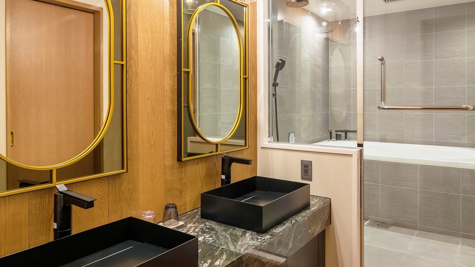 ■ Deluxe / Twin ■ Modern Style [41 sqm] Separate type bathroom