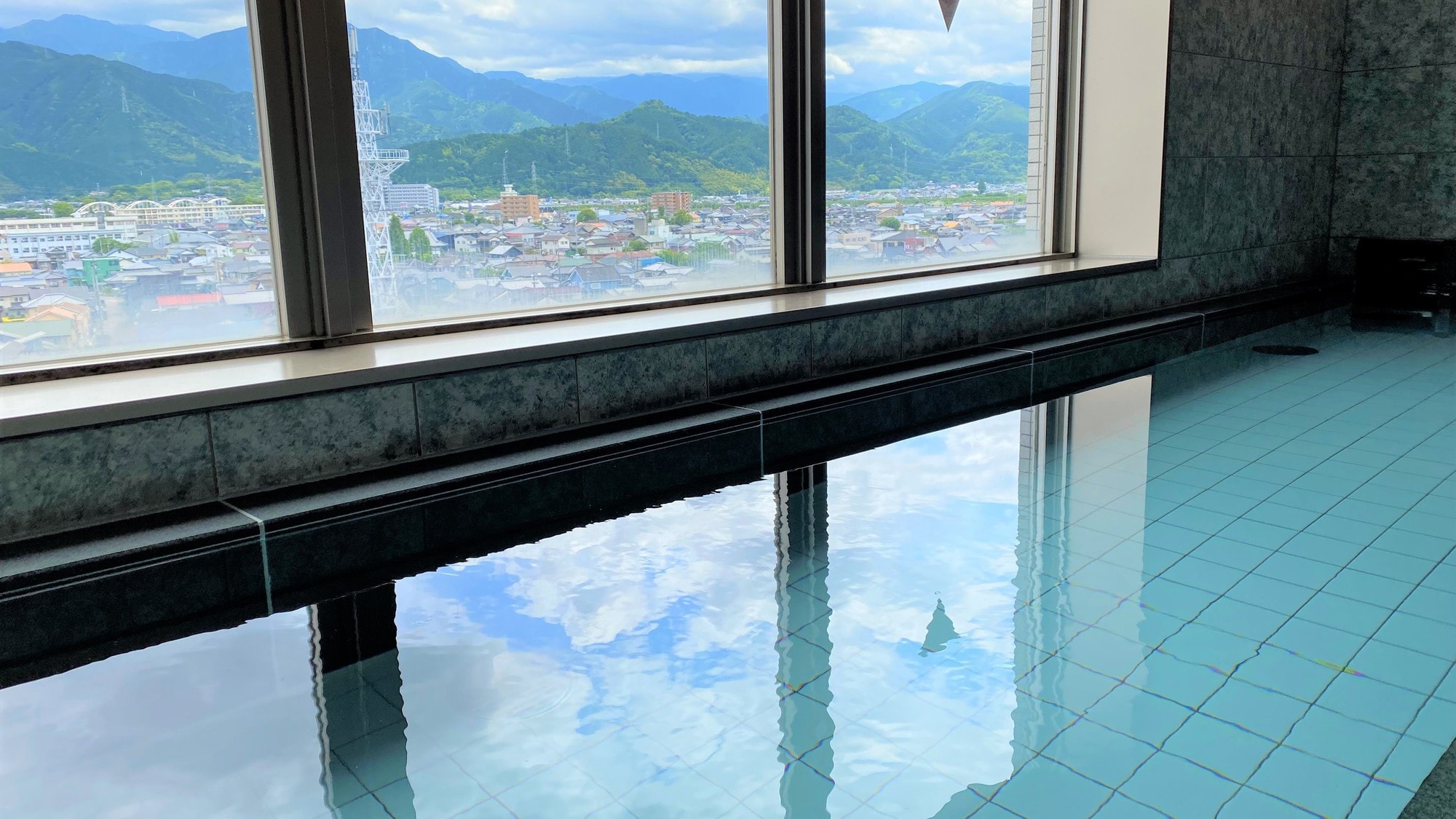 Observatory bath [Men's bath]