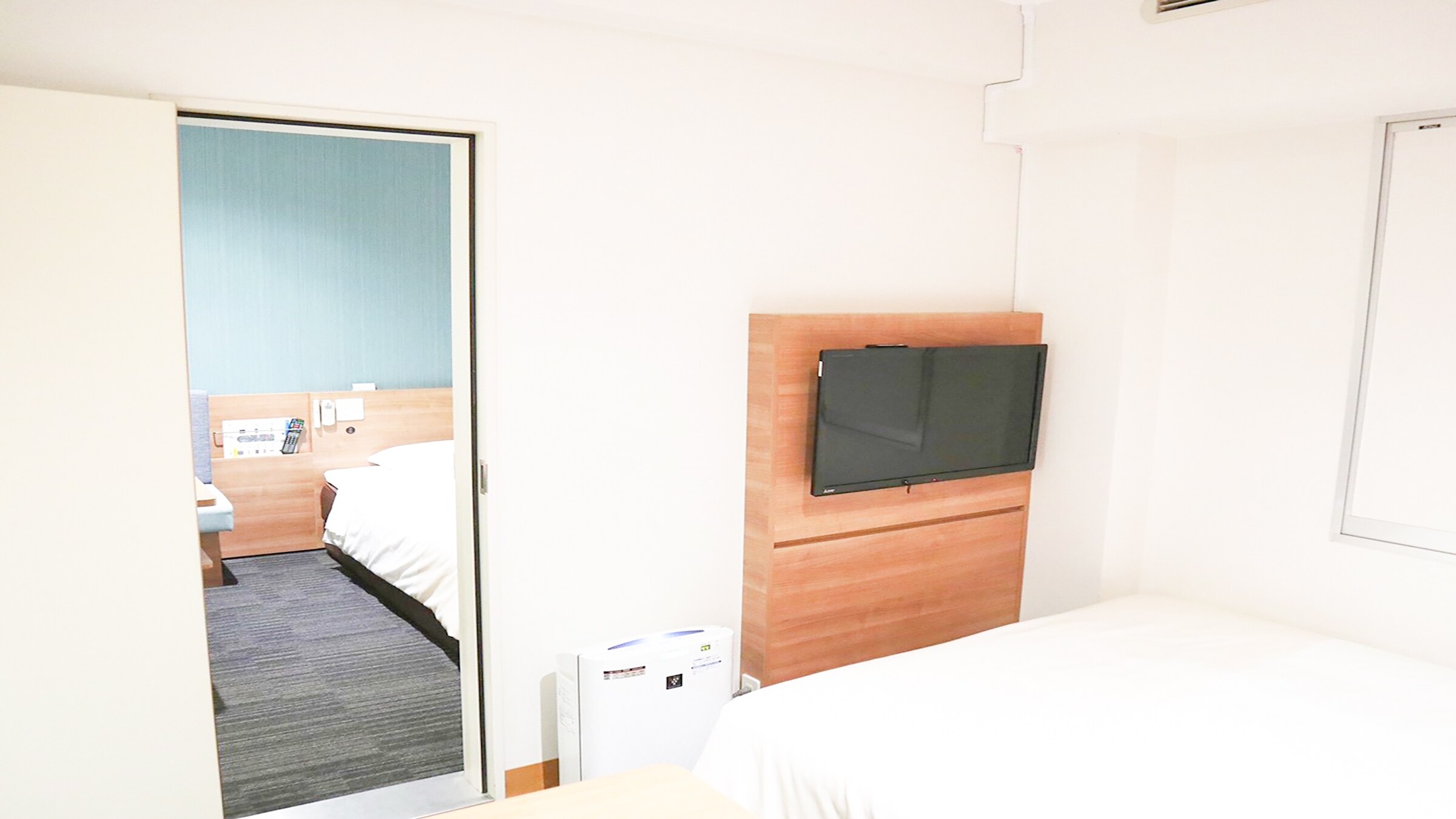 Connecting double bedroom