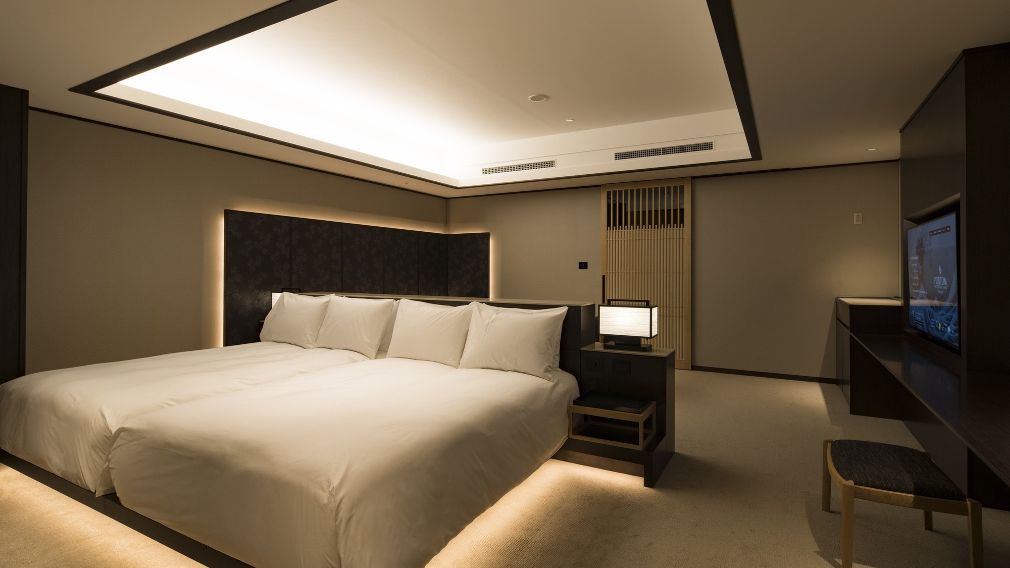 Junior suite room (non-smoking, 63 square meters)
