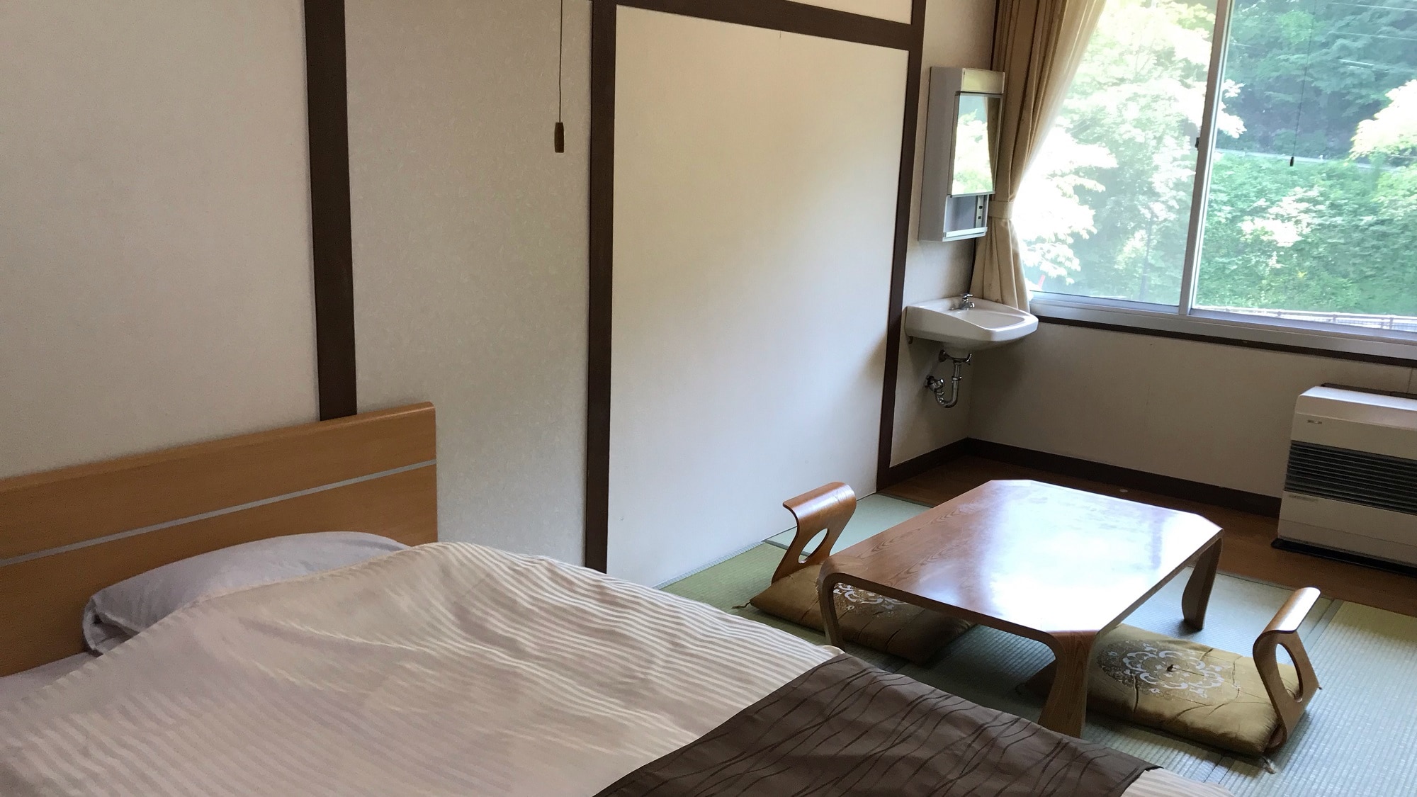 [Single room] * No bath / toilet