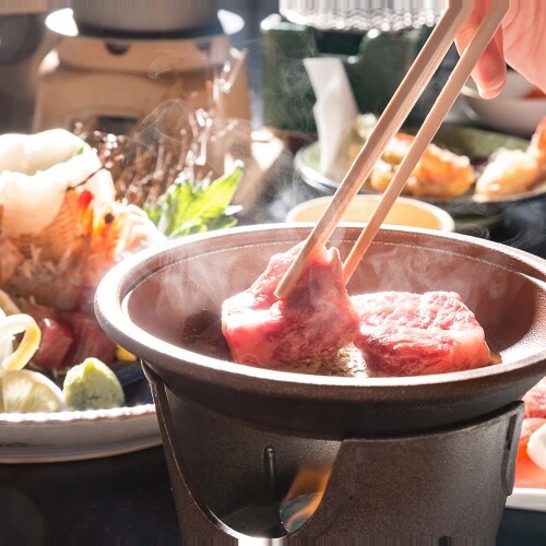 Enjoy the deliciousness of the meat while it's still hot.