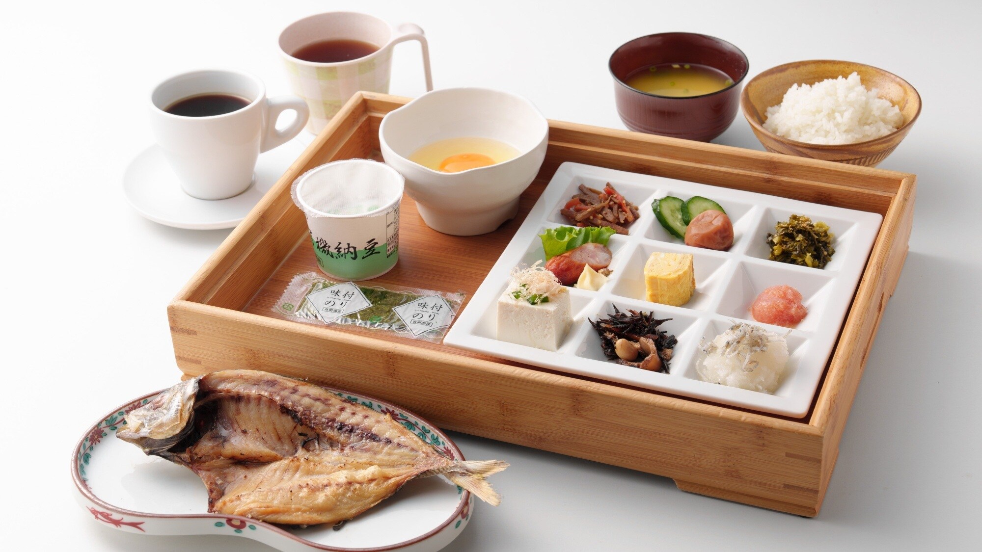 【早餐範例】飽滿香噴噴的烤魚乾－美味可口，能溫暖你清晨的身體。