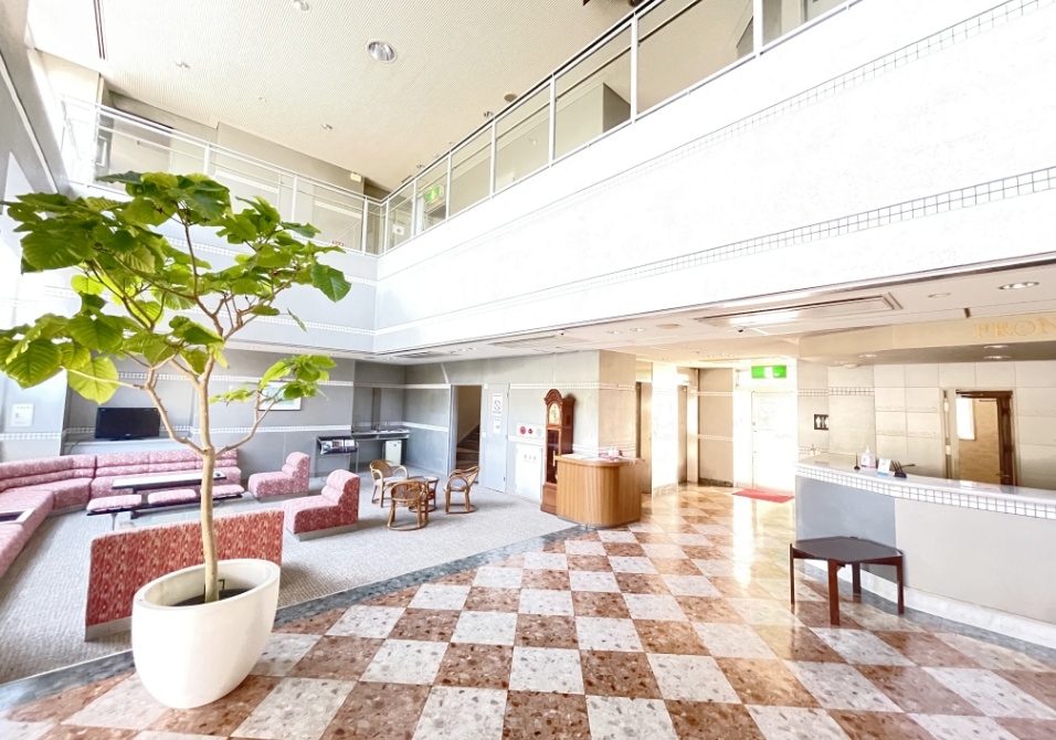Annex interior view
