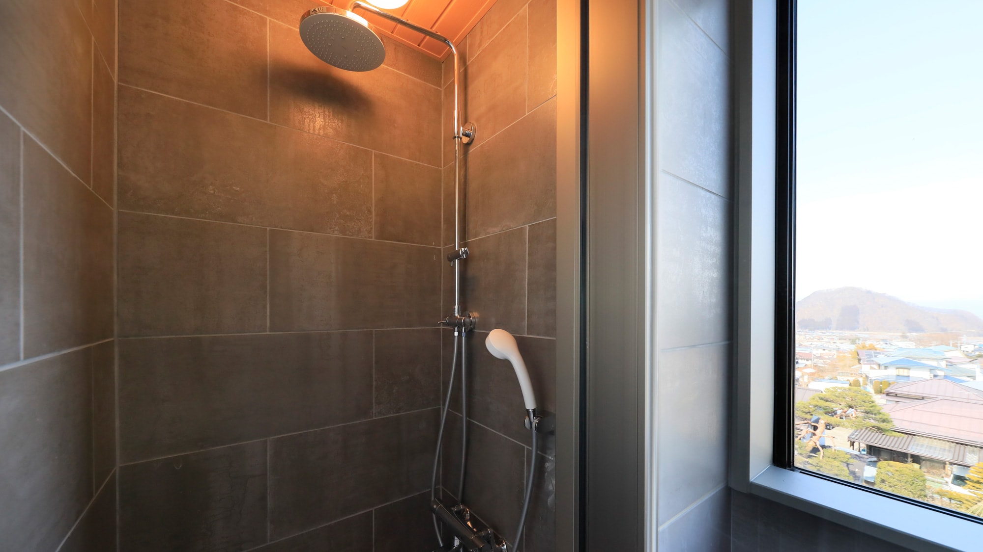 Guest room 2-11 ◆ Open-air bath with free-flowing hot springs ◆ Premier suite B type (non-smoking)
