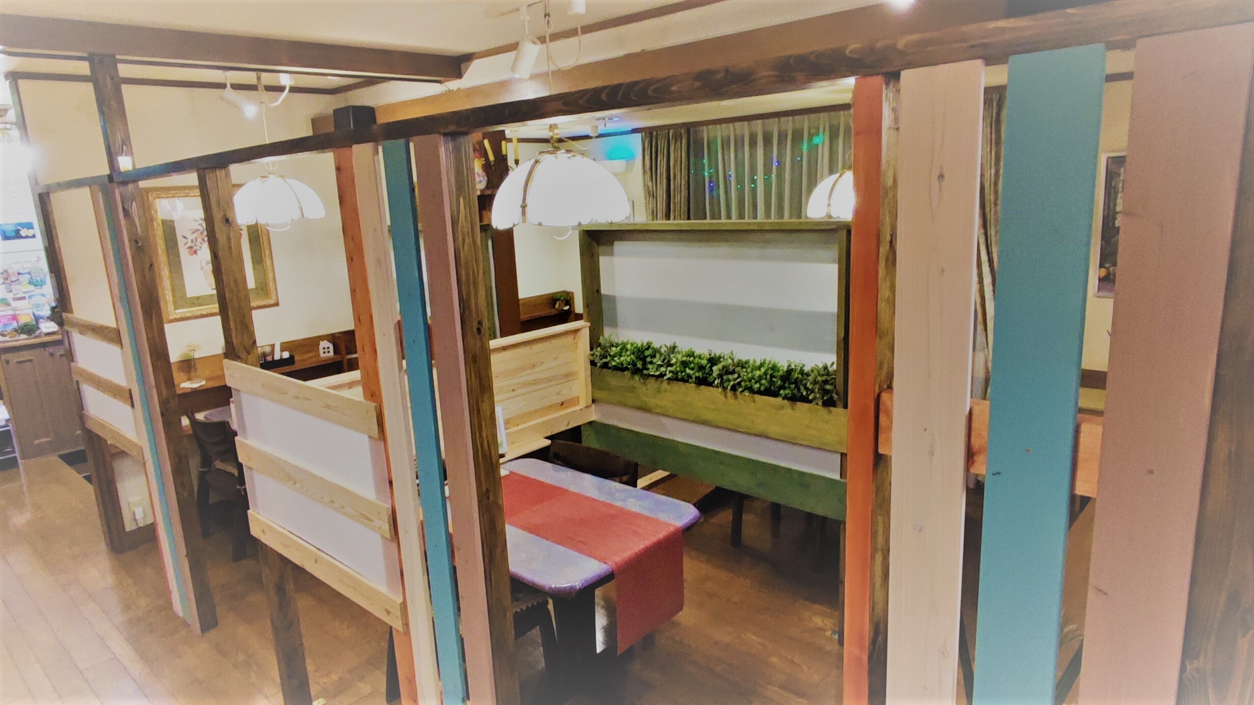 To avoid the 3 Cs, we have decided to have private dining rooms.