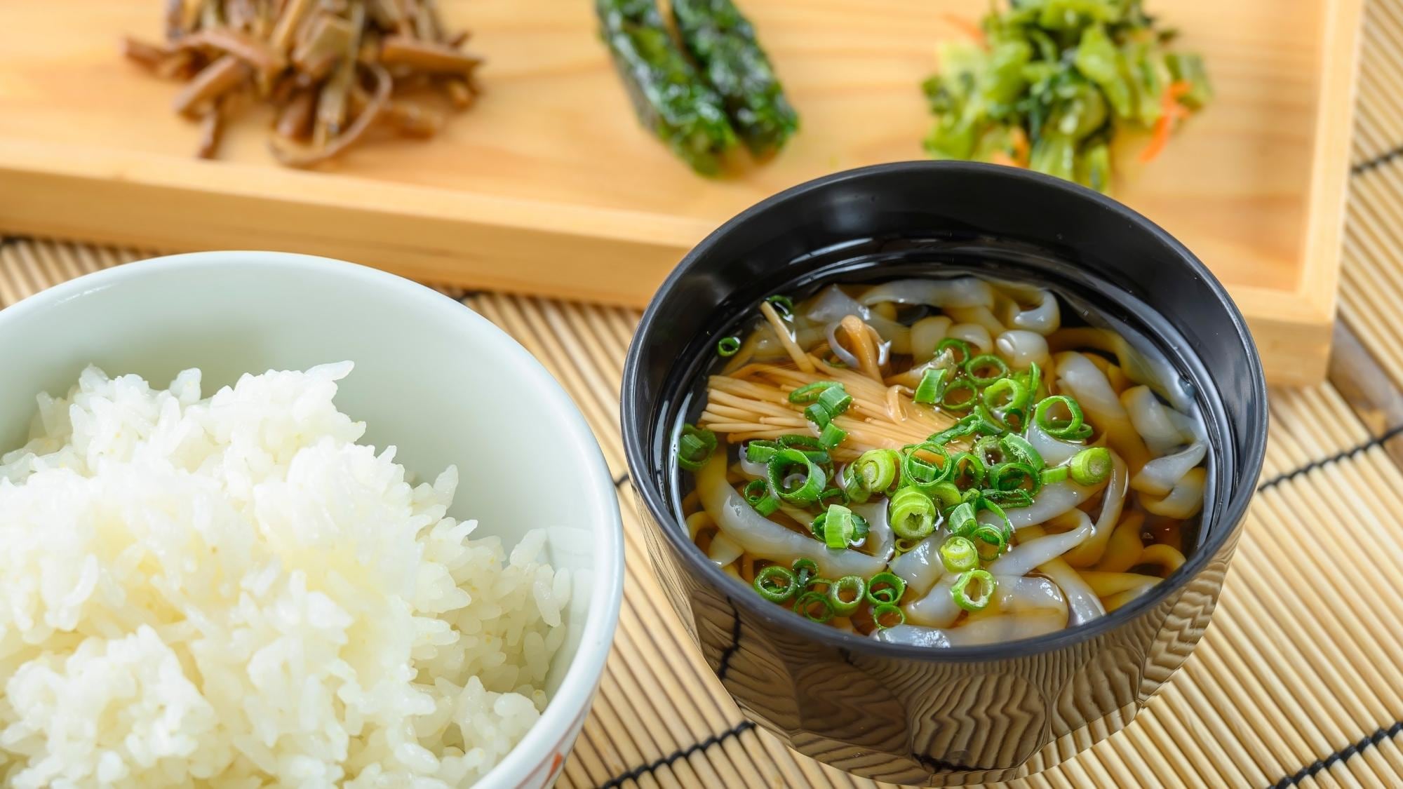 Enjoy Yamagata's specialties for breakfast.