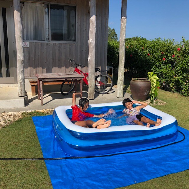 Mini-mini pool rental begins