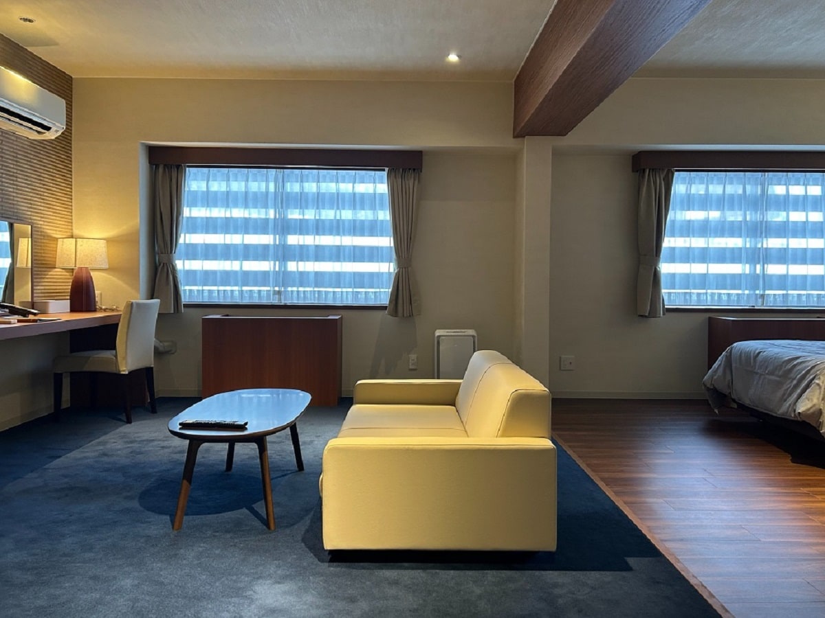 [Special Room] You can enjoy the magnificent nature of Myoko that spreads out outside the window.