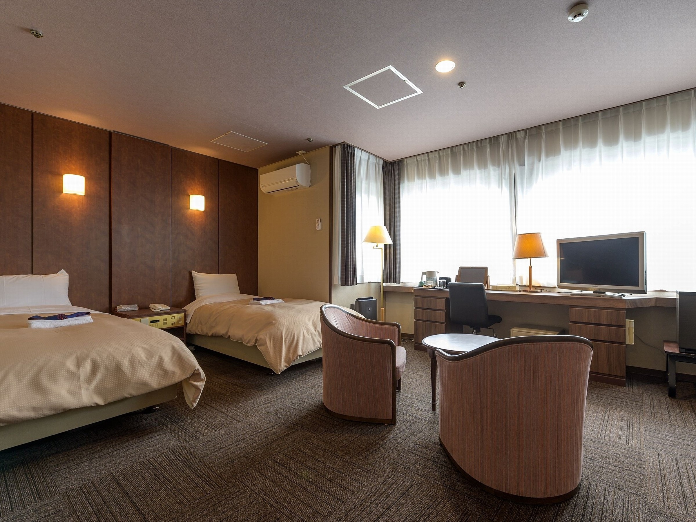 @Hotel building 4th floor Barrier-free twin room