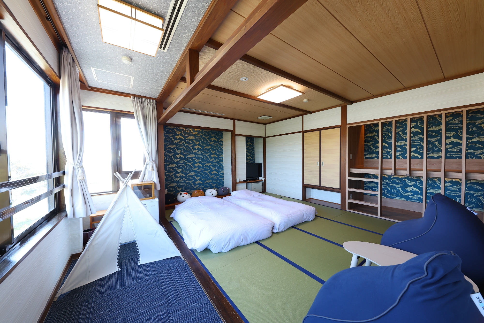 Family cabin room with bunk beds (example of a Japanese-style room)