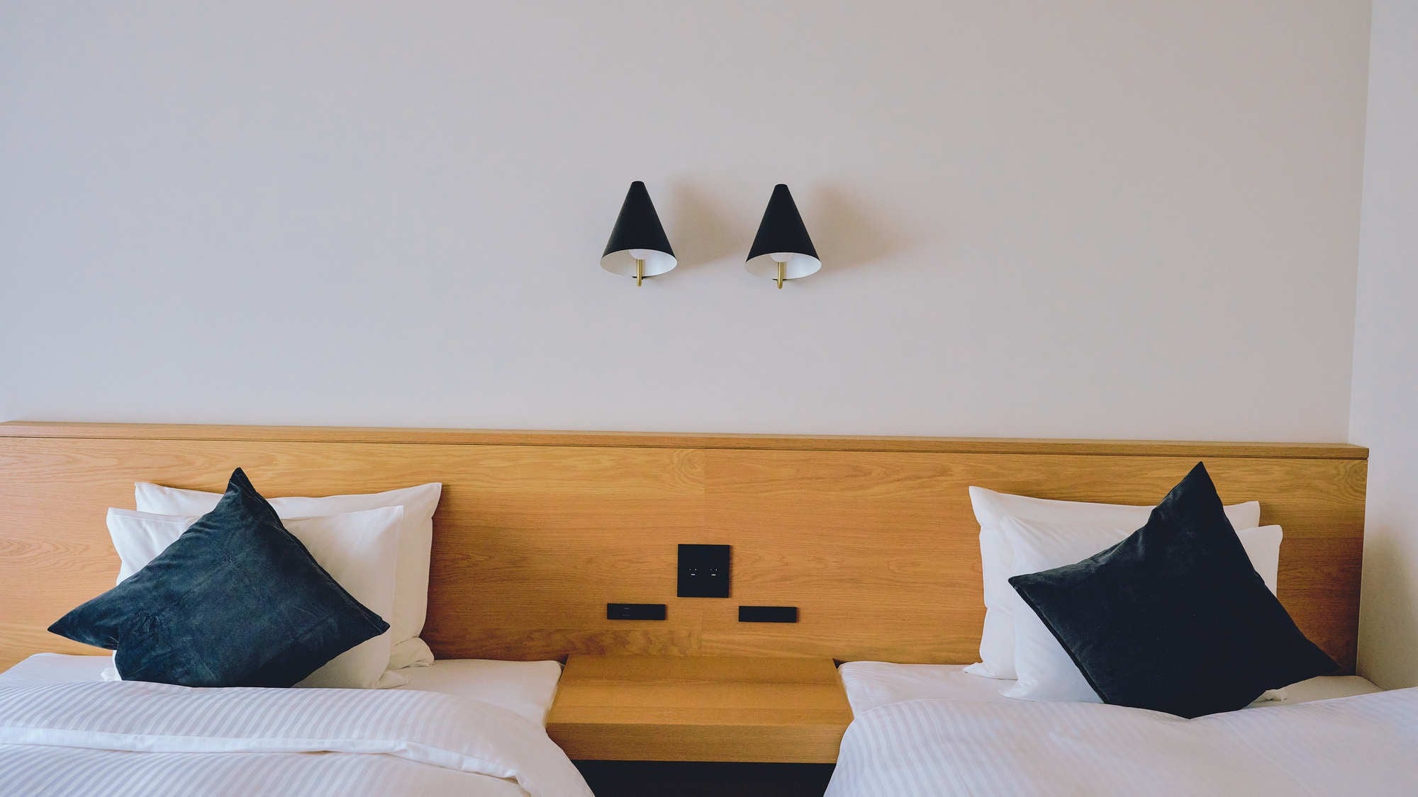 Kamar Twin
