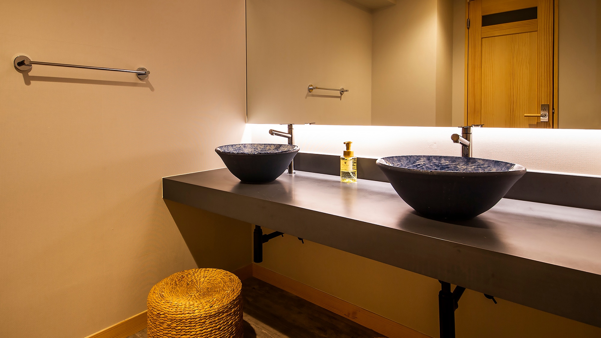 ★ Renewal in December 2021 ★ [Superior Japanese and Western rooms] [Bathroom]