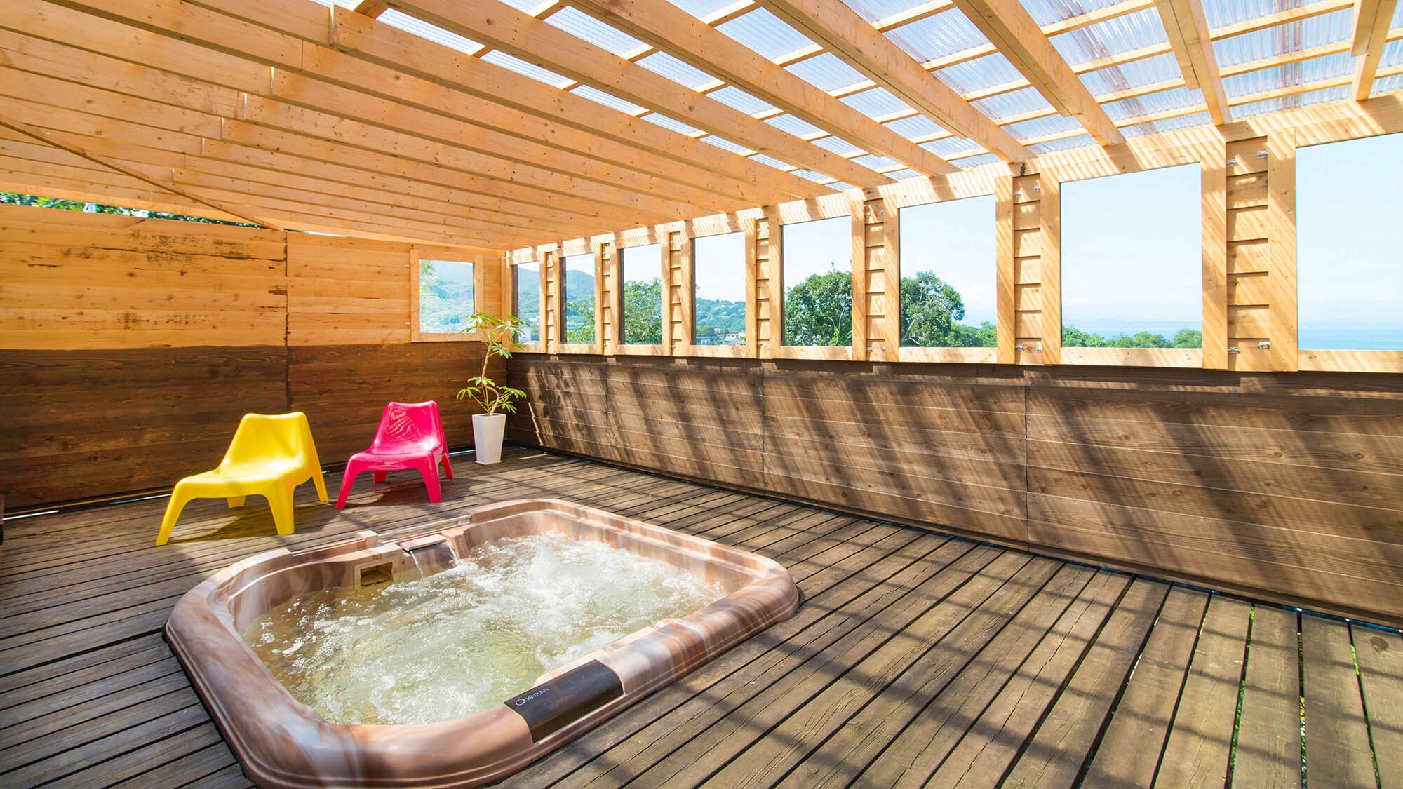 ・[Jacuzzi] A private jacuzzi that you can enjoy in your own private space.