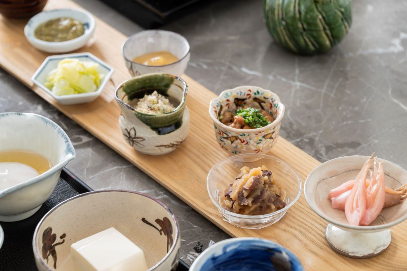 Japanese breakfast "Garaku no Asa"