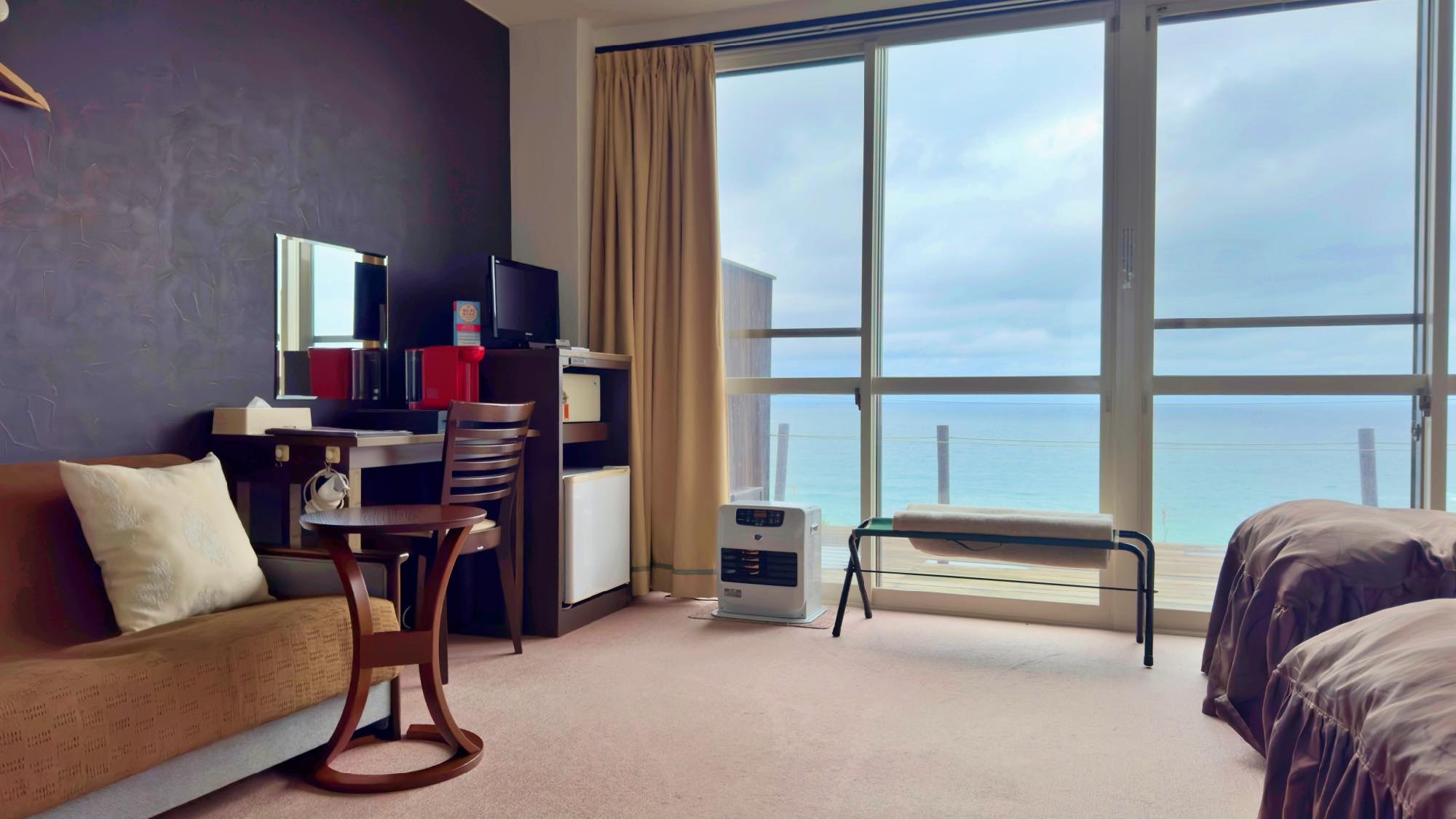 [Ogi/Uranishi] Twin room + Sun deck with a spectacular view (with bathroom and toilet)