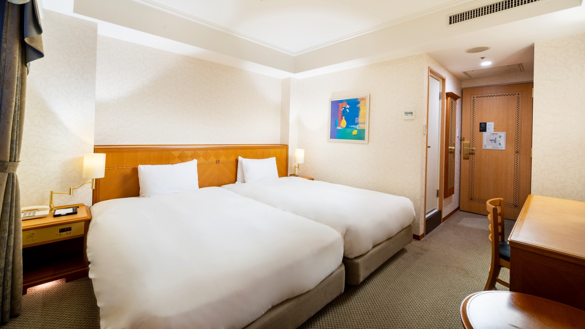 ฮอลลีวูด ทวิน [ห้ามสูบบุหรี่]