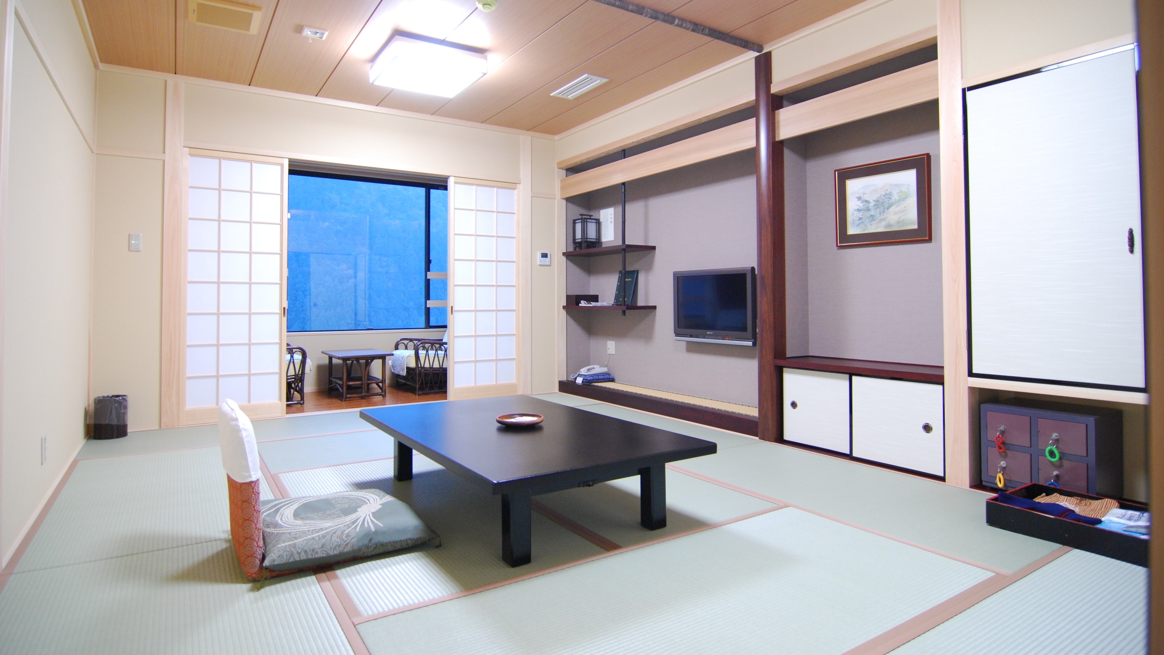 12 tatami room image