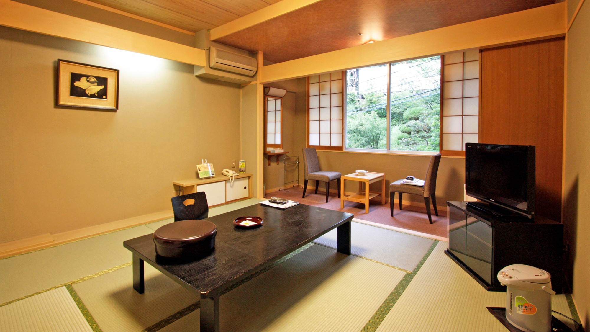 "Main building" Japanese-style room 8 tatami mats