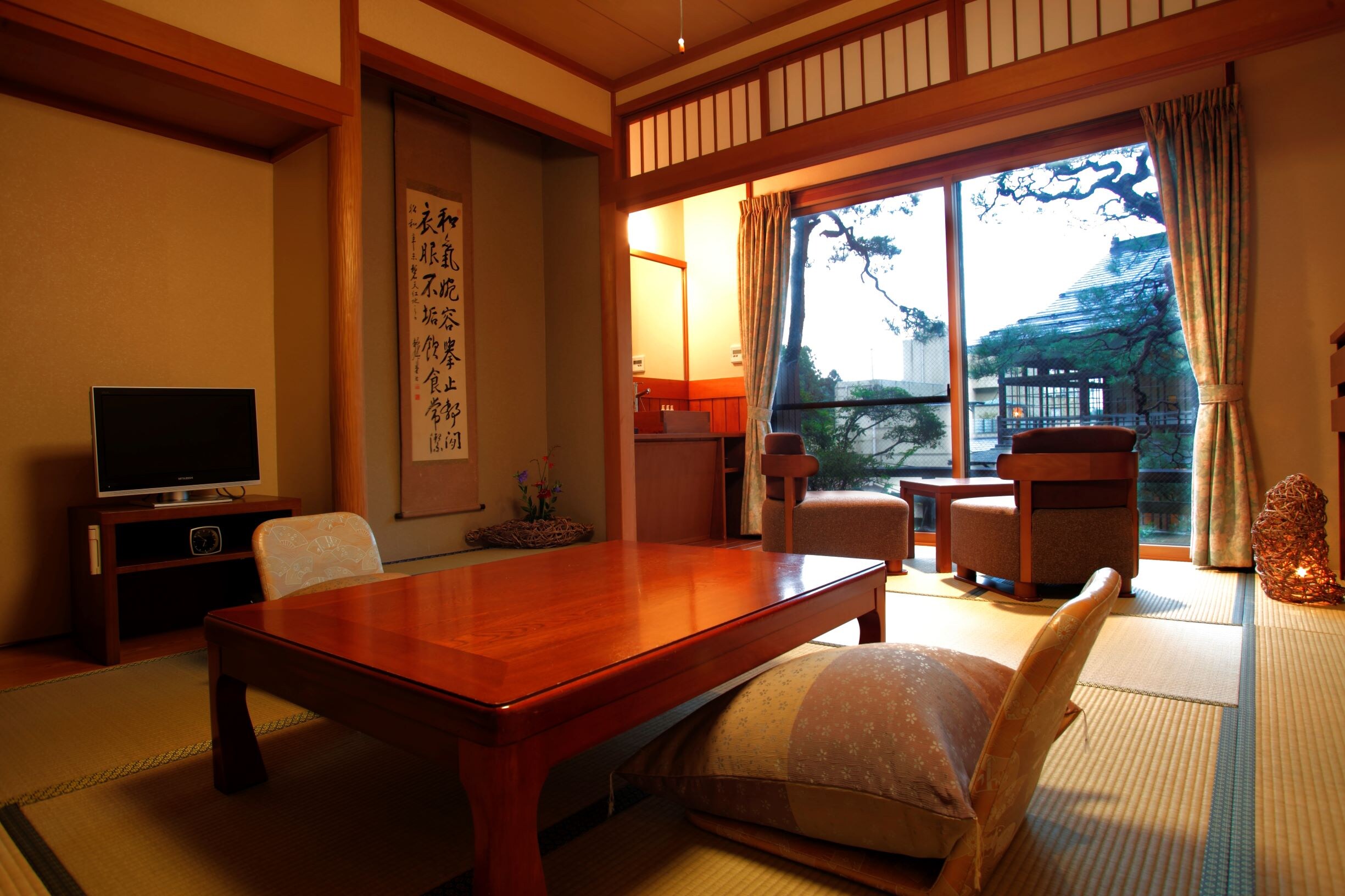 Kamar bergaya Jepang yang populer dengan banyak repeater, 10 tikar tatami