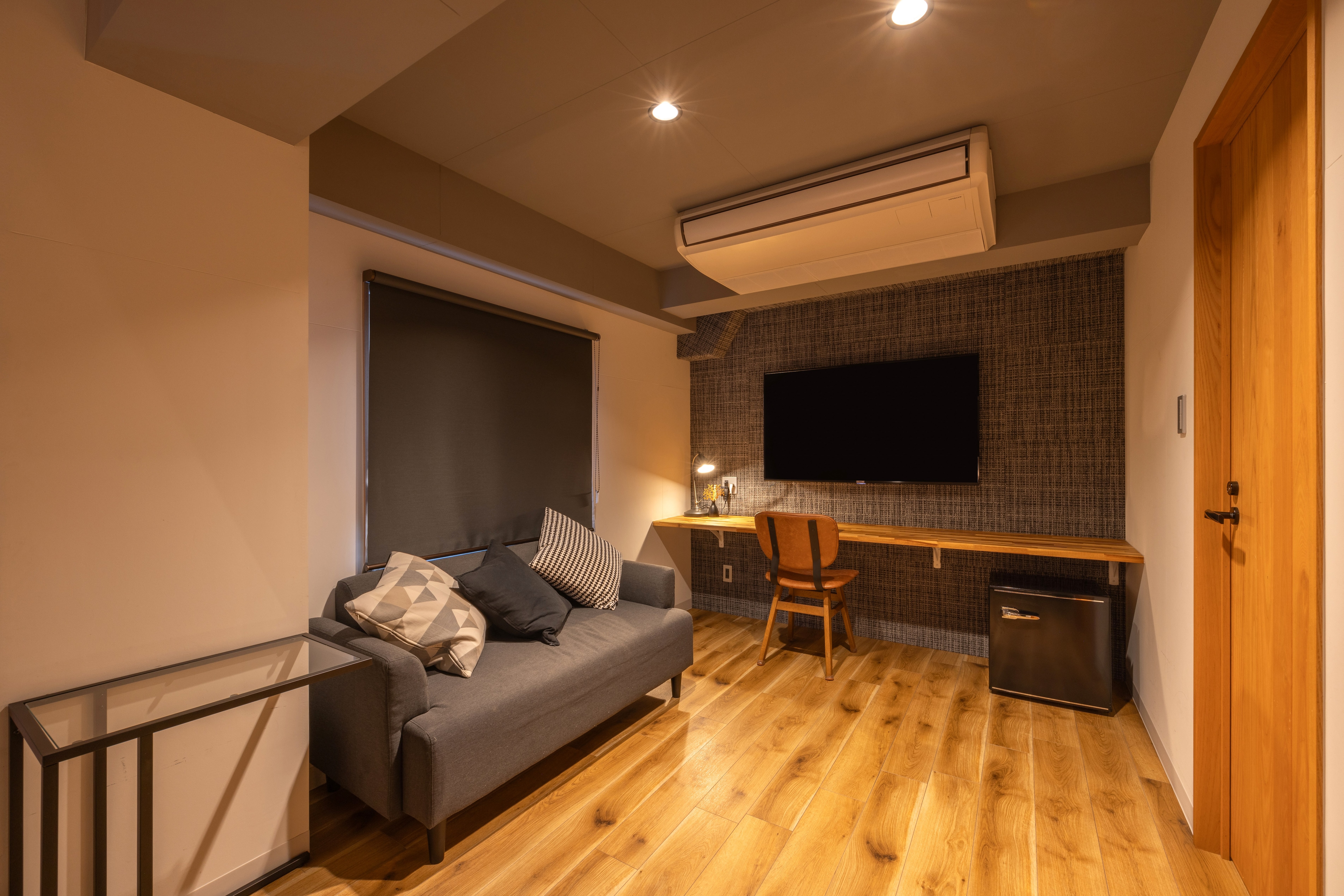 deTOUR Deluxe Twin Room Interior