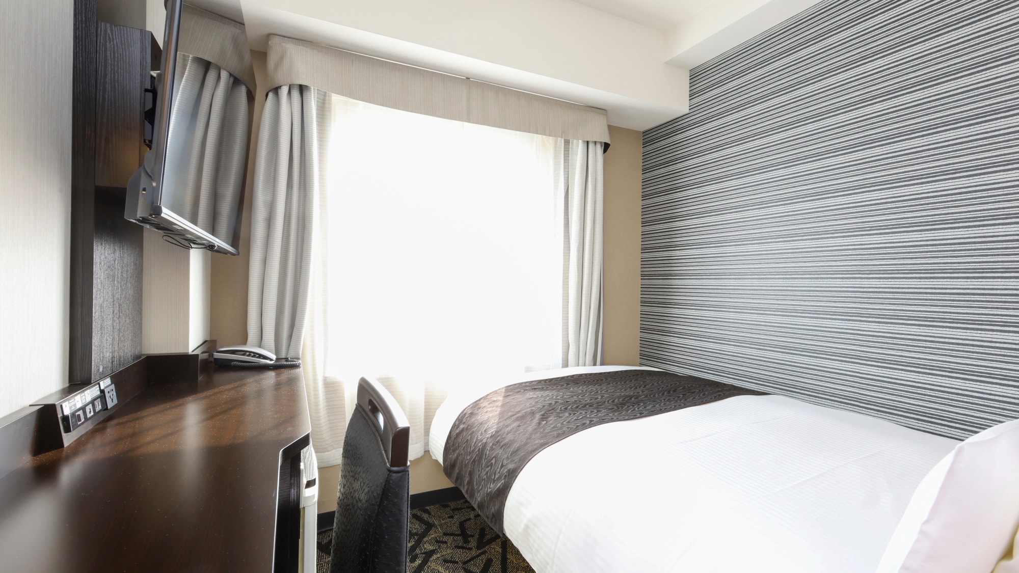 [สิ่งอำนวยความสะดวกในห้องพักจะได้รับการปรับปรุงใหม่ในเดือนพฤศจิกายน 2568] ห้องเซมิดับเบิ้ล (พื้นที่ 11 ตร.ม. / ความกว้างเตียง 120 ซม.)