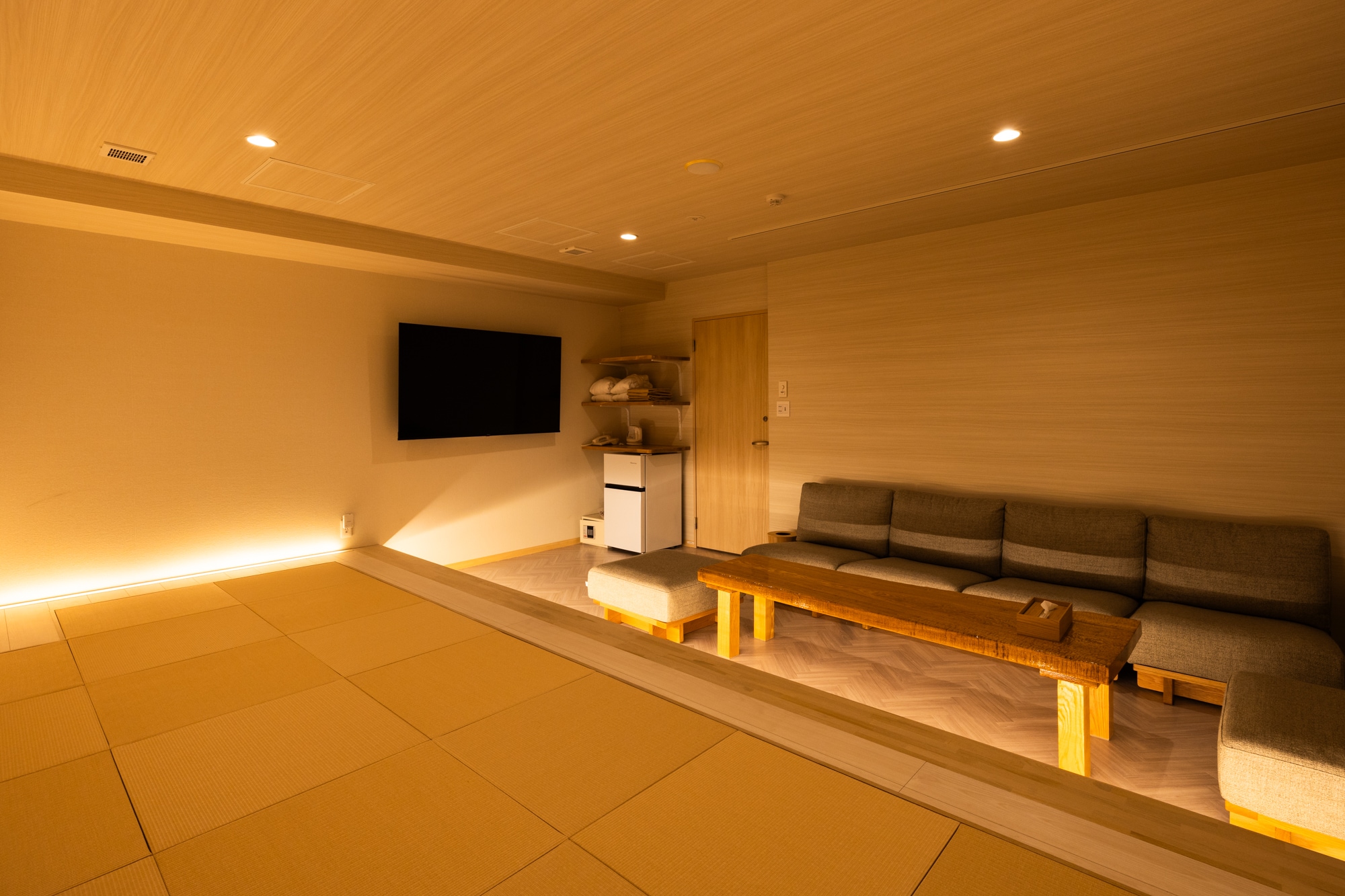 Room with sauna (large) (Ezo deer) (Futon for the number of people)