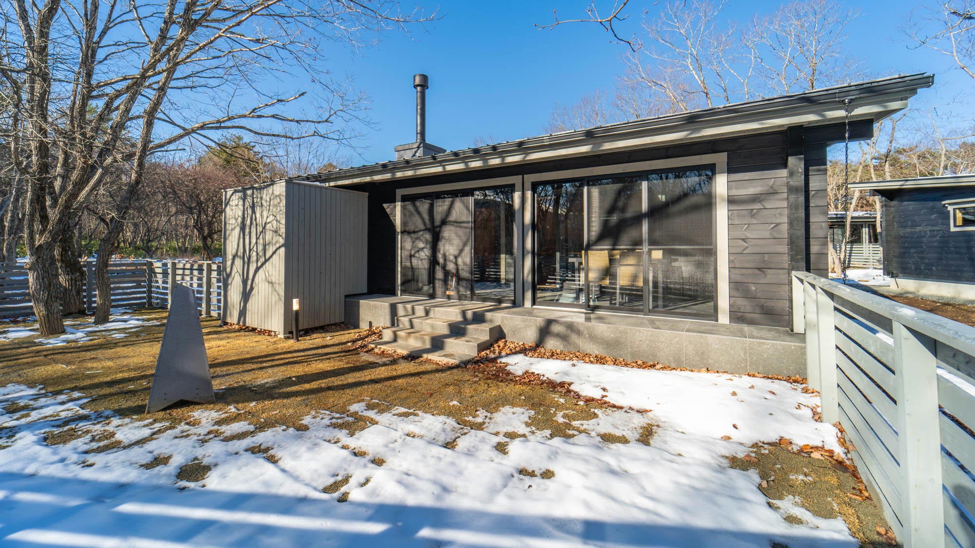 [Hot spring & projector & bonfire] Garden sun terrace [Capacity 4 people]