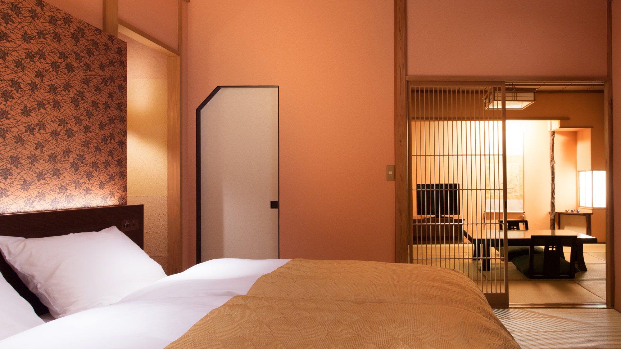 Separate Japanese and Western room