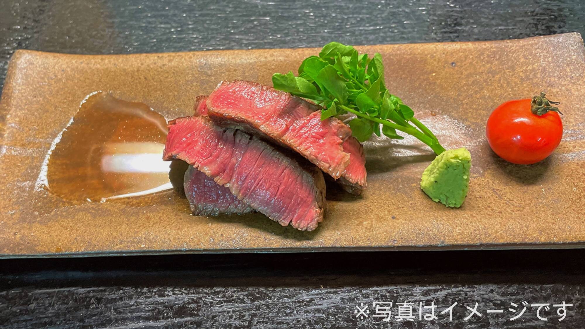 【가가 가이세키와 노토 소】 이시카와 현을 대표하는 브랜드 와규. 녹는 식감을 즐겨주세요.