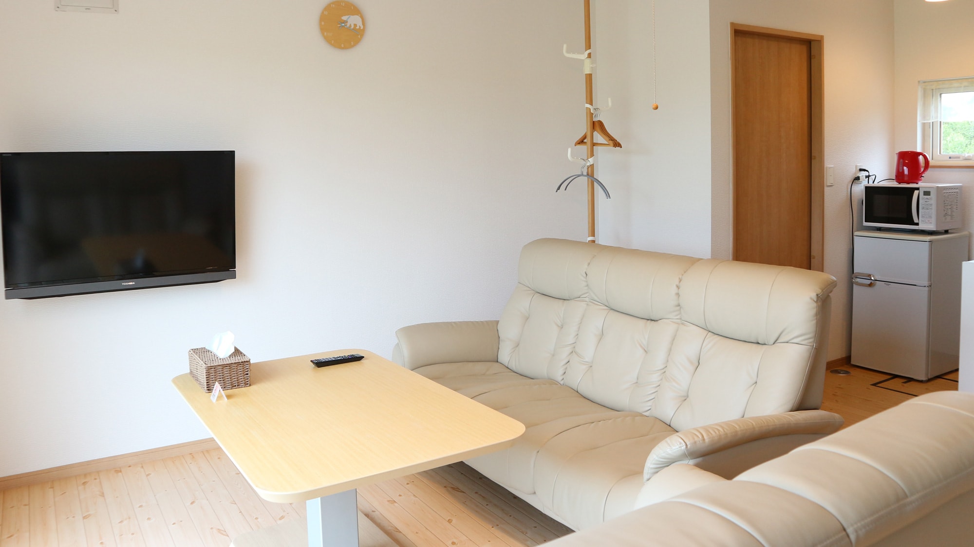 * บ้านส่วนตัว / 11.5 เสื่อทาทามิห้องนั่งเล่น / ห้องรับประทานอาหารและห้องครัวบนชั้น 1