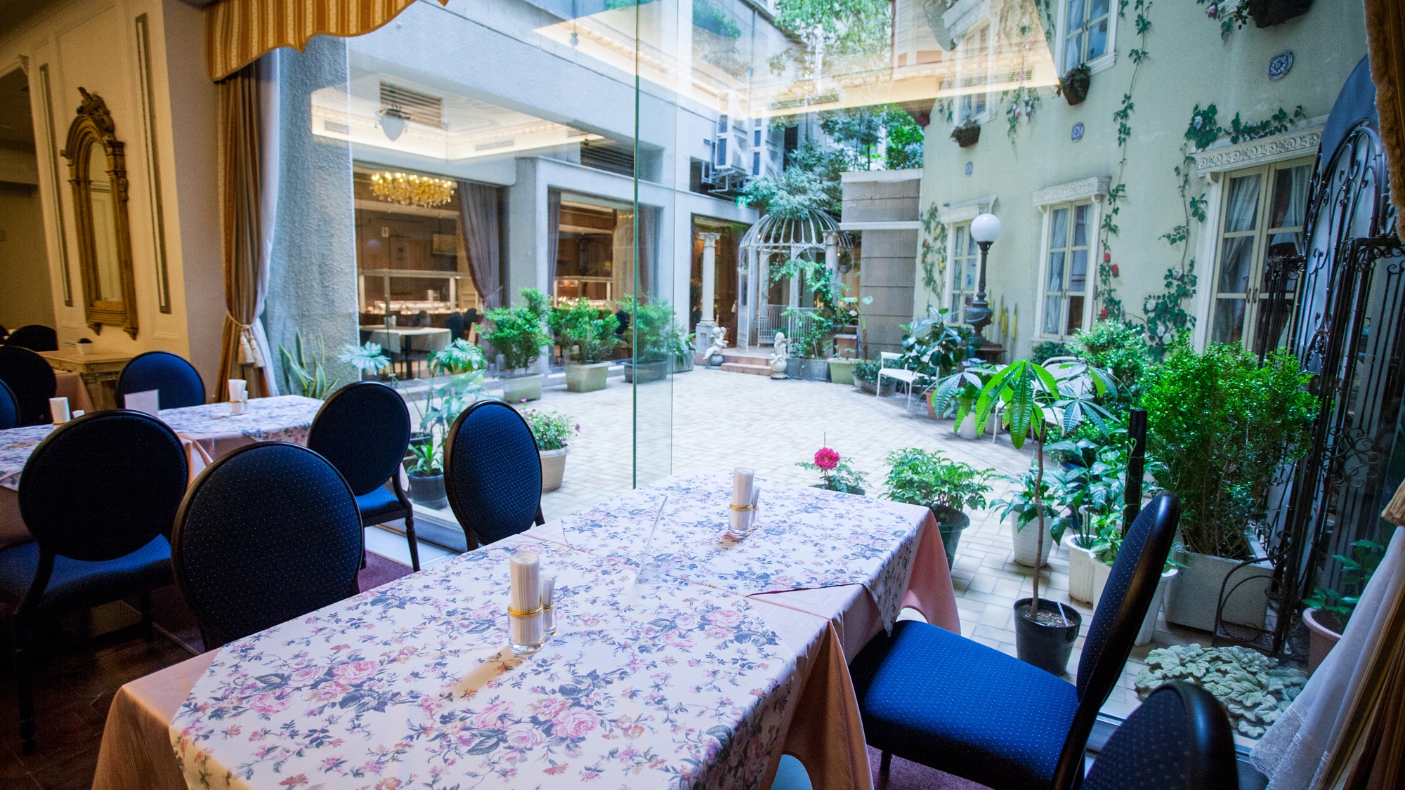 [Lantai 1] Ruang Sarapan: BELVEDERE