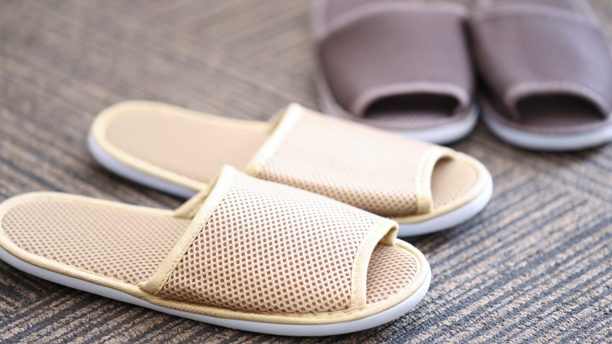 slippers