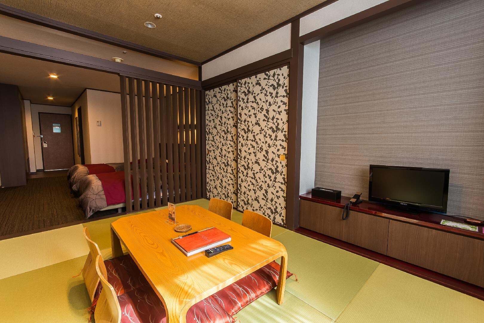 Superior Japanese-Western Room