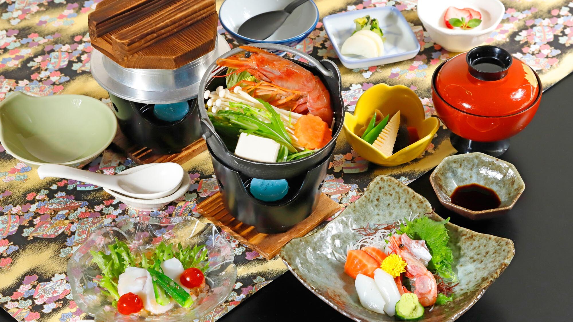 [Dinner/Set meal] A course recommended for business use that includes sashimi (4 kinds) and seafood hotpot