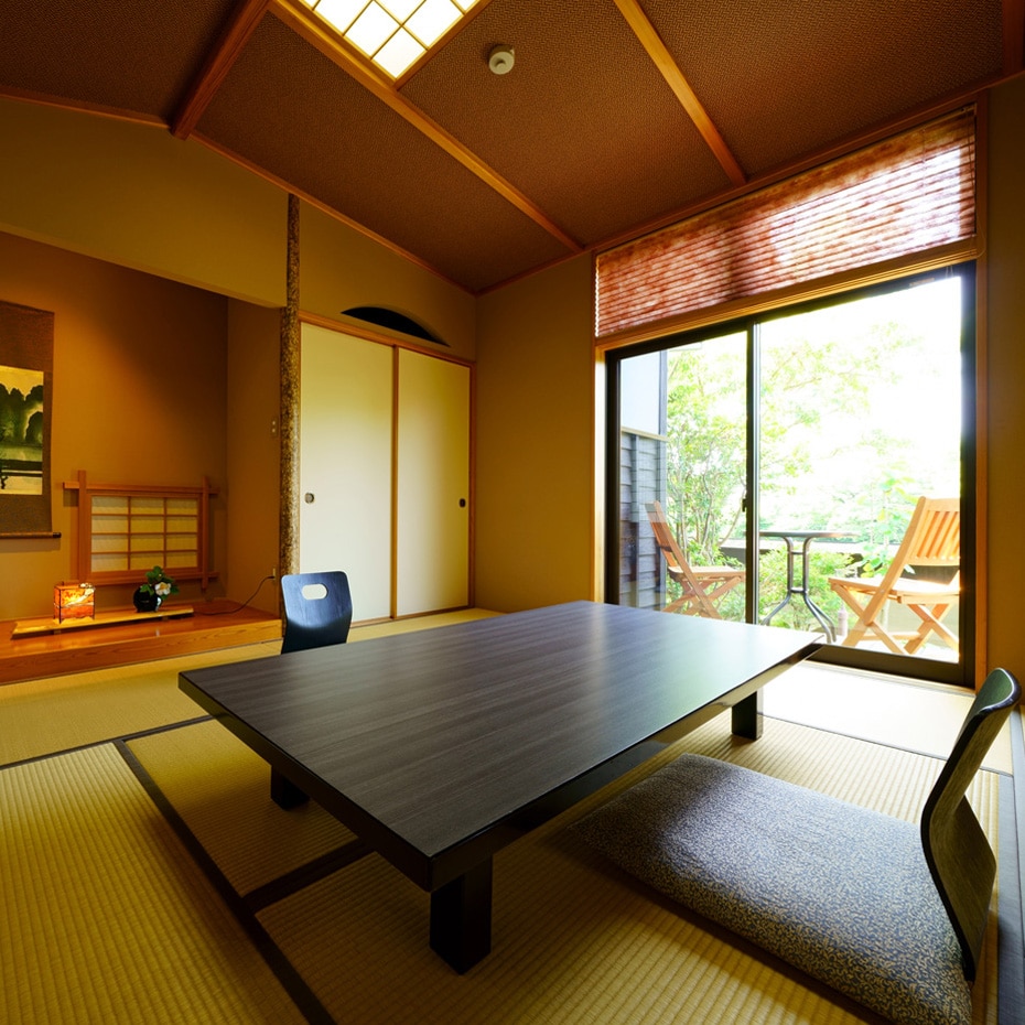 Detached guest room [former] ~ Japanese-style room ~ (2 rooms connected together)