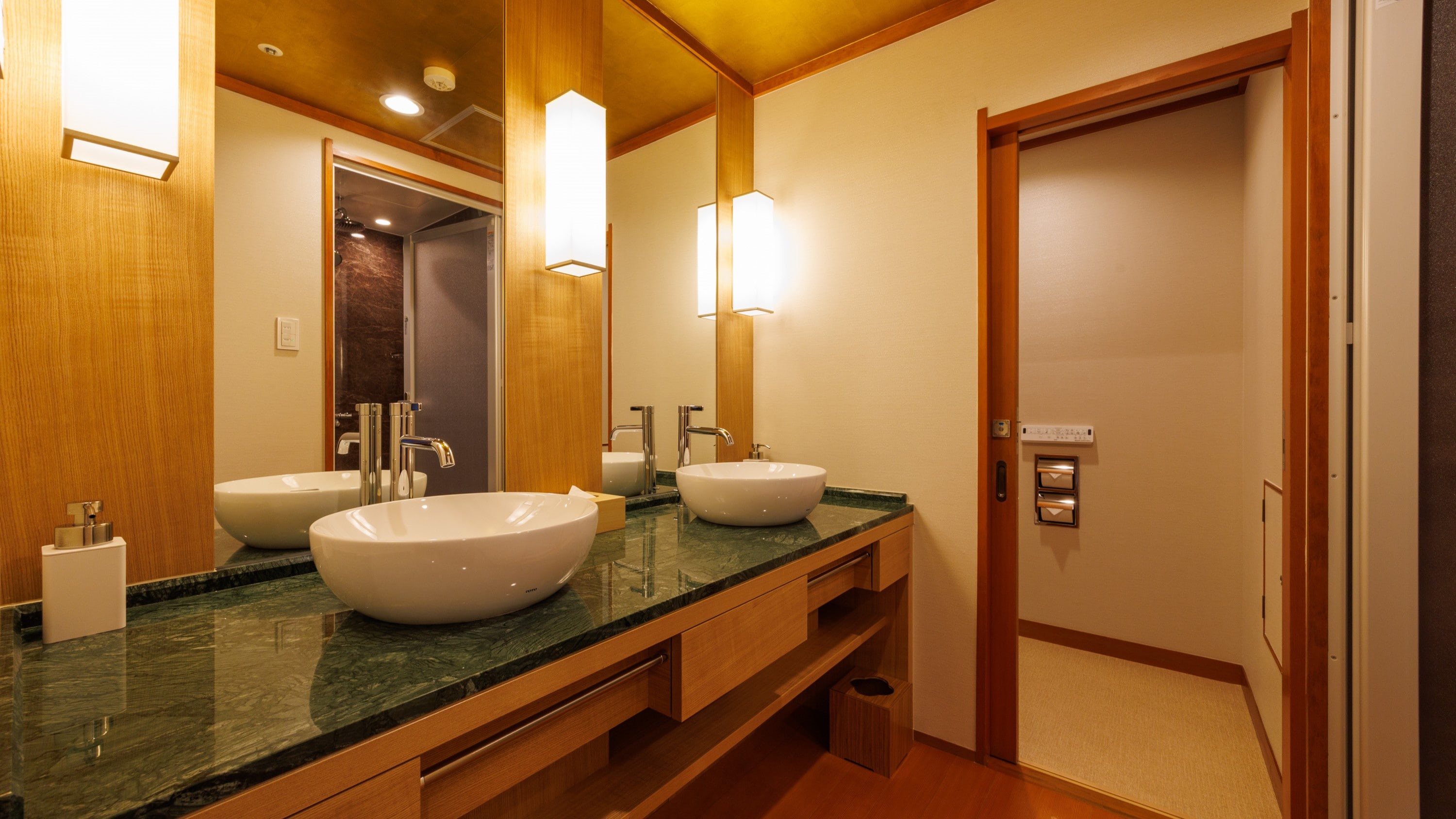[Renovated in July 2025] Japanese-style Lake View Suite