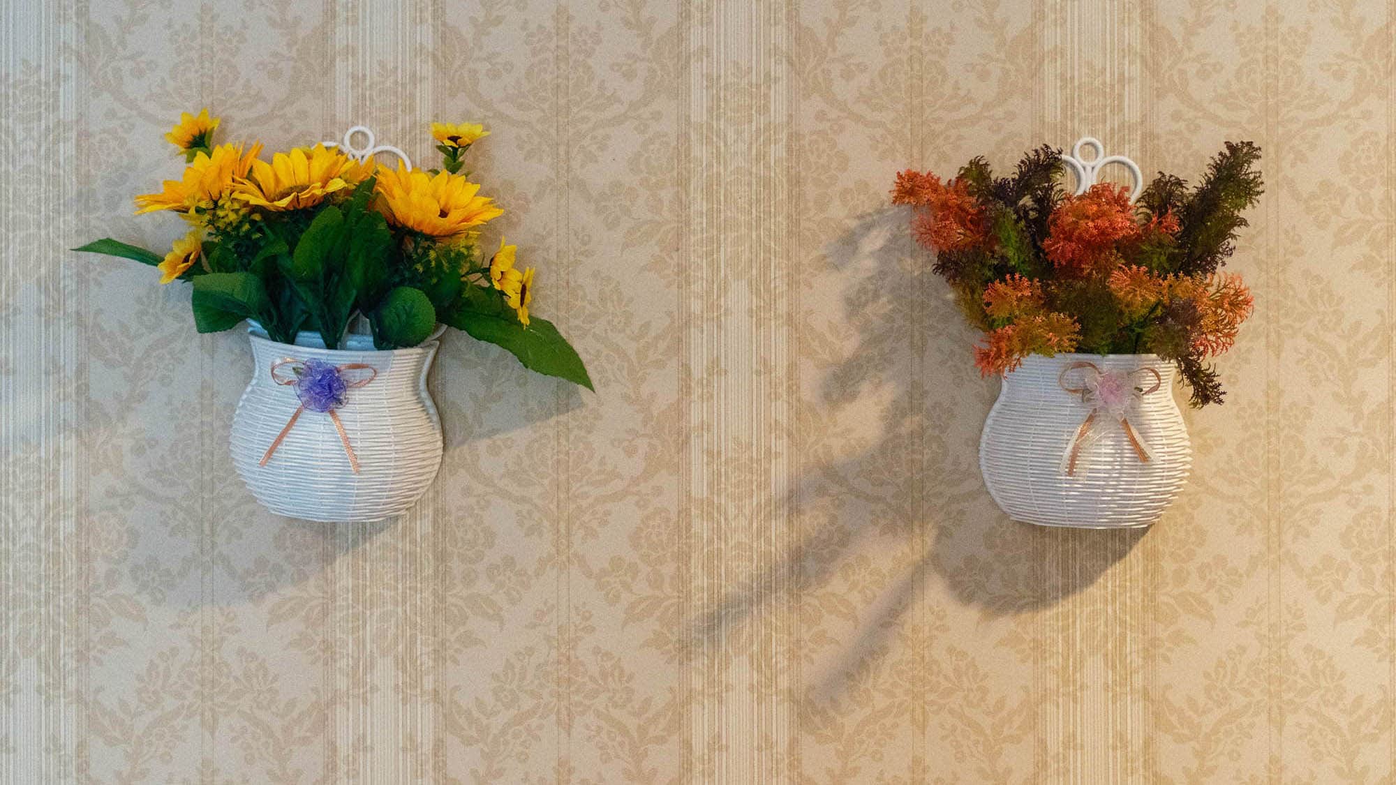 • [New Building Family Room] Flowers decorating the walls create a relaxing atmosphere (※The image varies from room to room)